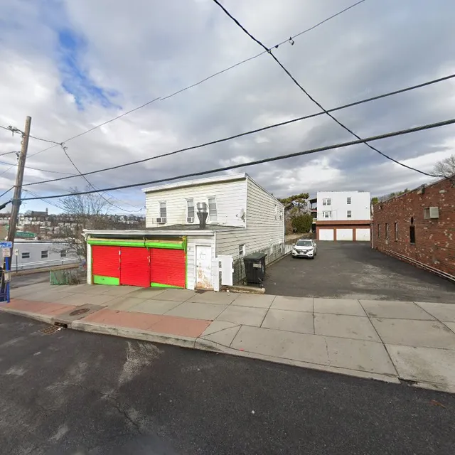 Lockwood Deli Sixty One