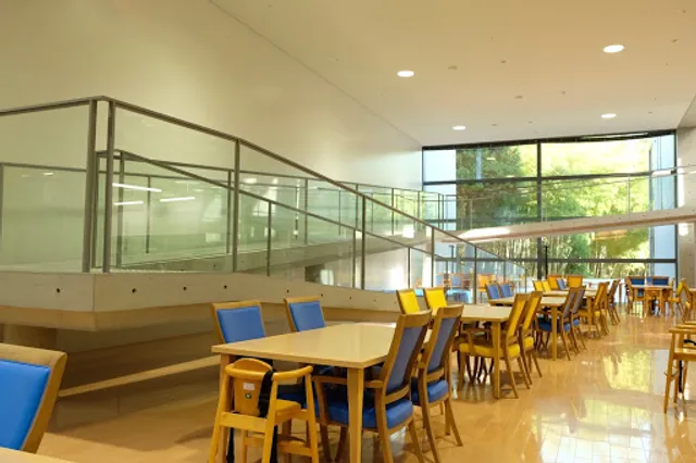 キラキラ レストラン