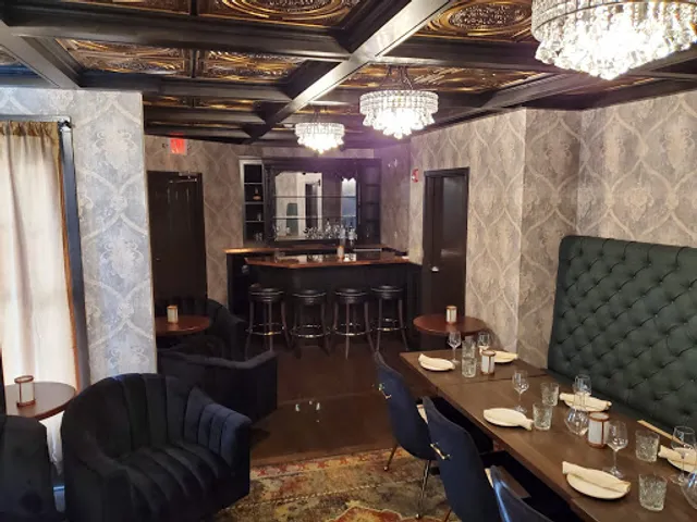 Founders House Pub & Patio