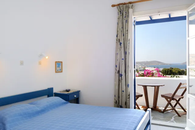 Pandora Rooms, Studios & House