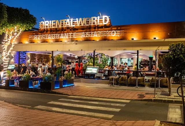 Restaurante Oriental World