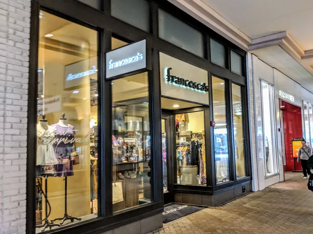 francesca's
