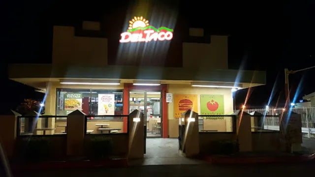 Del Taco