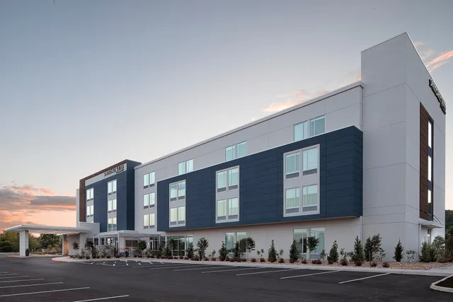 SpringHill Suites by Marriott Fargo