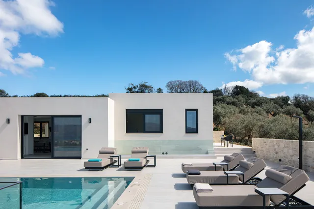 Villa Kafkales | Heated Pool