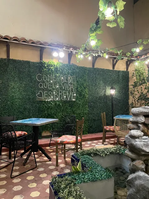 La pataconeria • Escalante