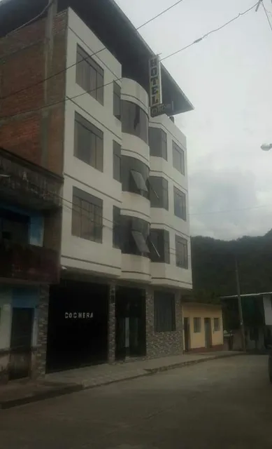 HOTEL PUERTA DE ORO