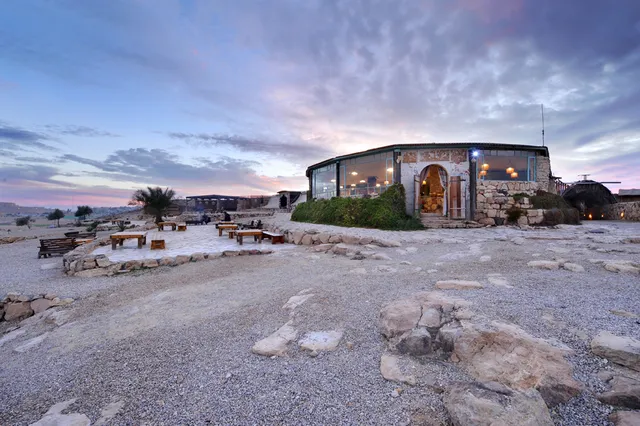 צל מדבר | Desert Shade