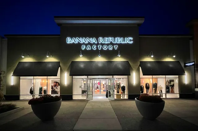 Banana Republic Factory Store