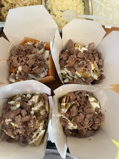 Chilax MX Chilaquiles rellenos