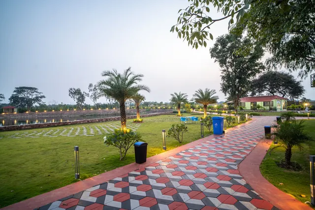 AKAY Resort & Villas