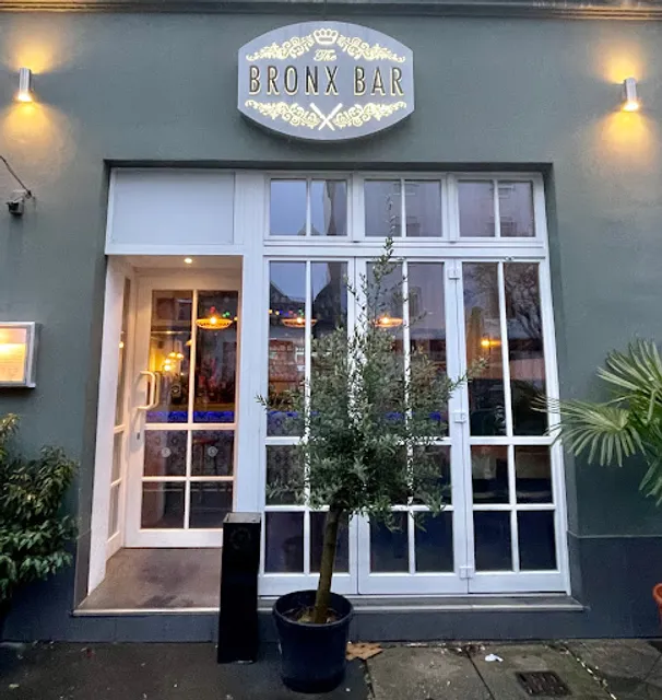 The BRONX BAR