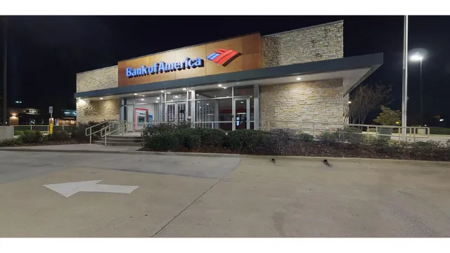 Bank of America (with Drive-thru ATM)