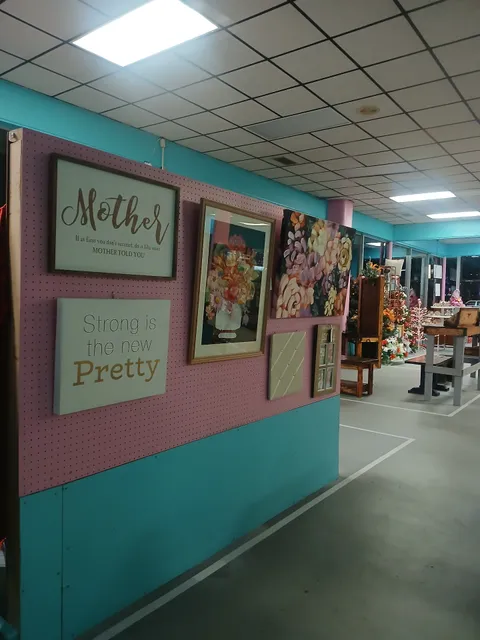 Love’s Emporium LLC