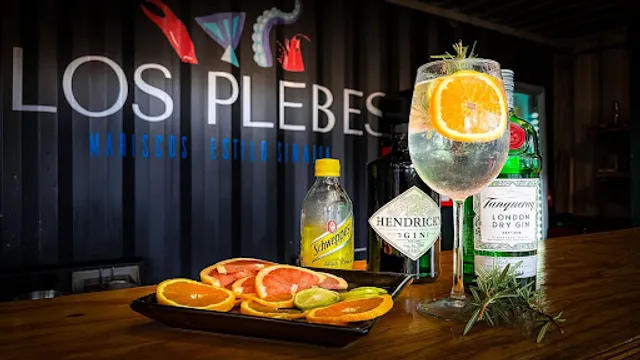 Mariscos Los Plebes Avandaro