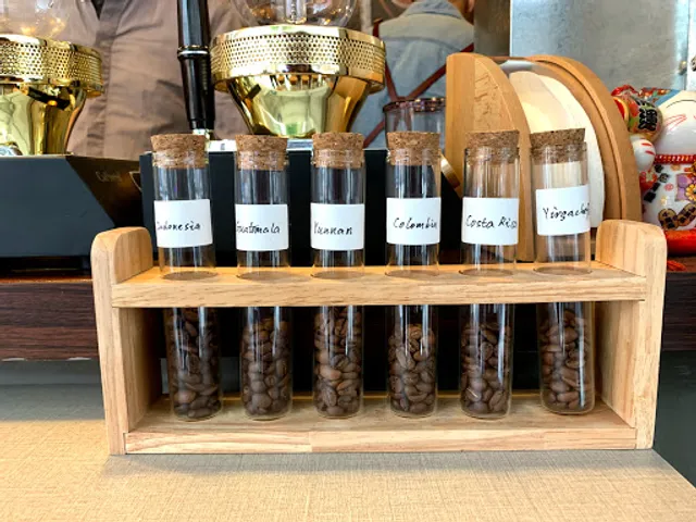 LHC Coffee (Lai Chi Kok)