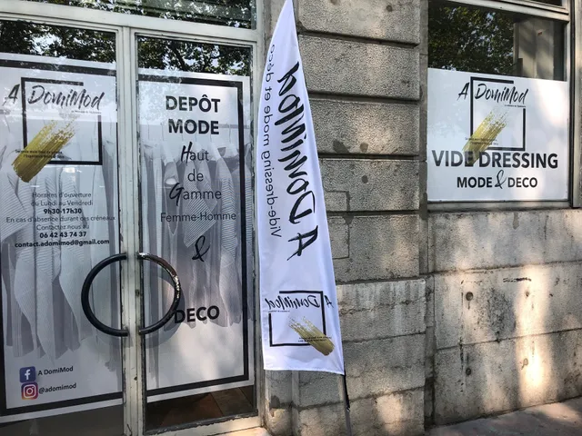 A DomiMod Dépôt-vente Femme Haut de Gamme Luxe Tendance