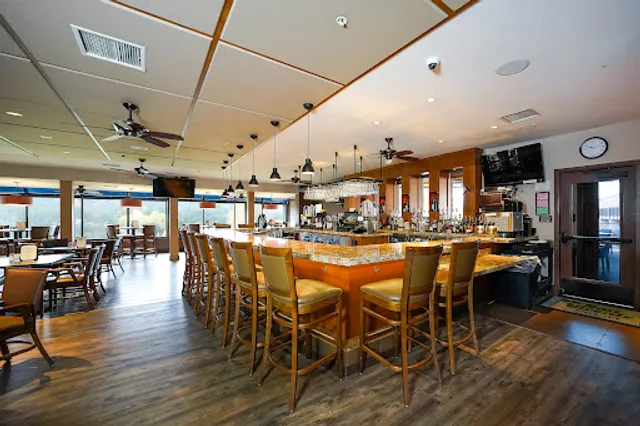 The Par Lounge and Deck