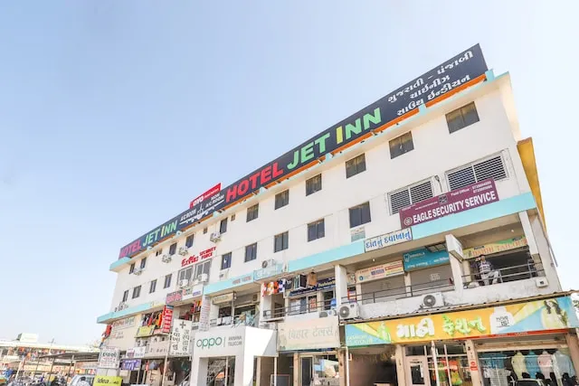OYO 69018 Hotel Jet Inn