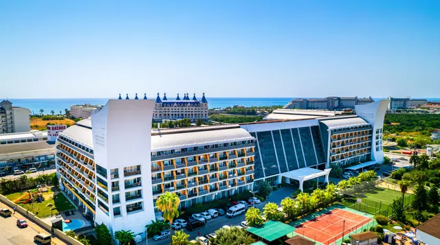 SENZA The Inn Resort & Spa Hotel