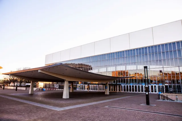 Veterans Memorial Coliseum