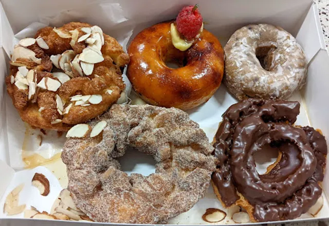 Jarams Donuts Lakewood