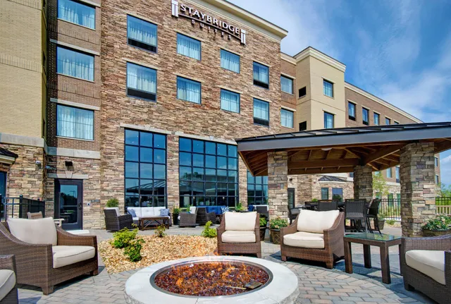 Staybridge Suites Sterling Heights - Detroit by IHG