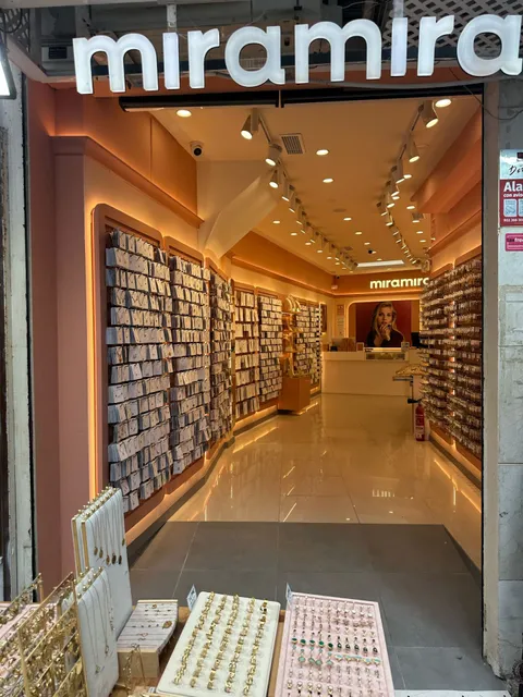 Mira Mira Jewelry