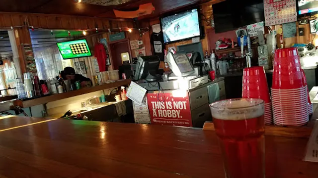 Mill Dam Corner Grille