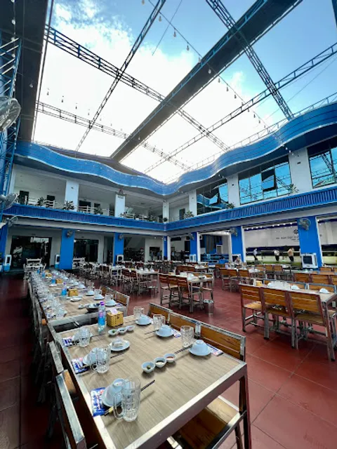 Nhà hàng hải sản Đại Dương số 68 Đại Lộ Lê-Nin, Tp Vinh