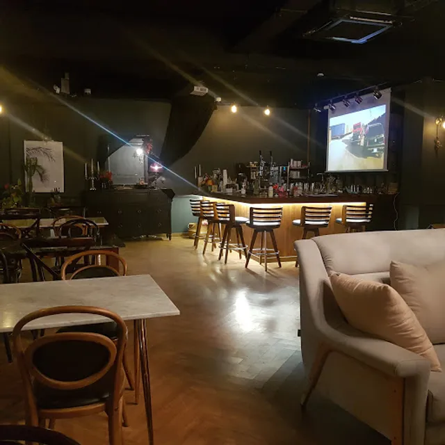 무드 카페 & 펍 Mood Cafe & Pub