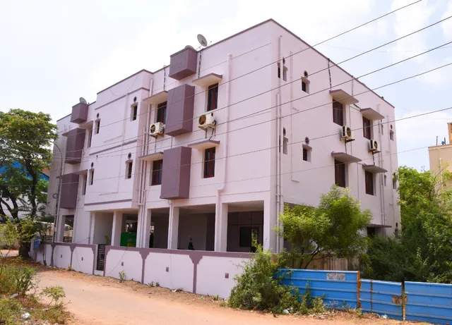 Aishwaryam Deshna Service Apartment