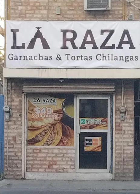 La Raza garnachas y tortas chilangas (Av.Hidalgo)