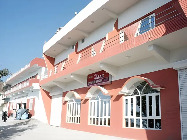 Hotel Amar MLS Heights