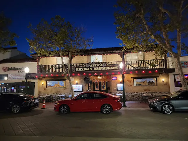 Azteca Restaurant & Lounge