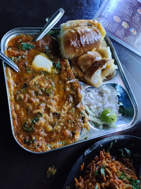 spice hub restro cafe , baghban