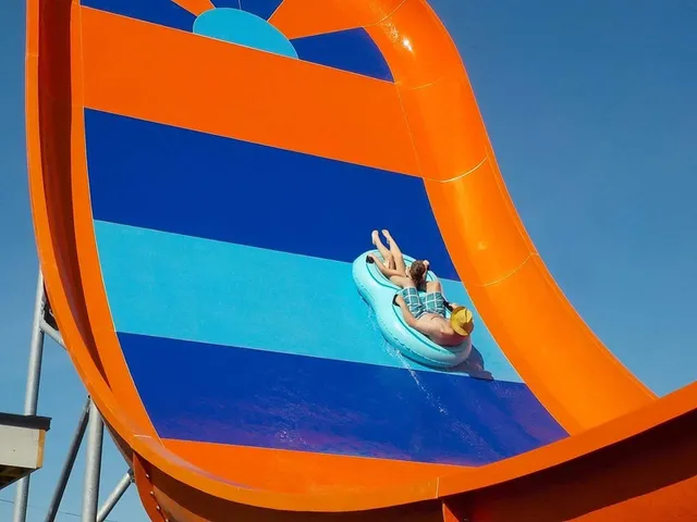 Big Splash Water Slide Park