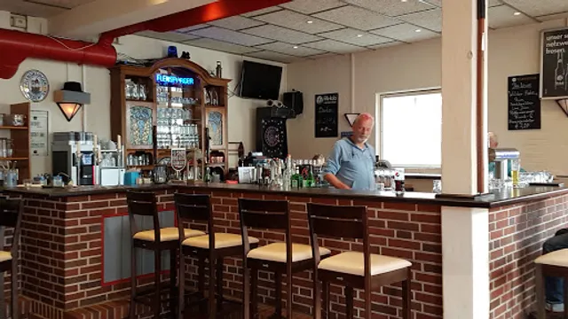 Roter Hahn im Nordfriesischen Haus