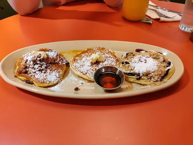 Snooze, an A.M. Eatery