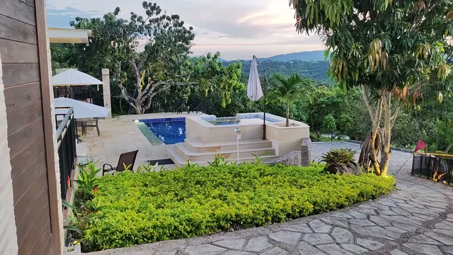 MOUNTAIN VIEW ANAPOIMA