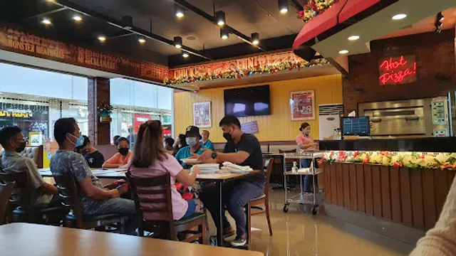 Shakey's Pizza Parlor - SM City Clark