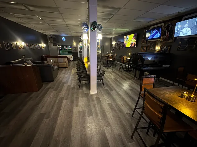 Luchas Tacos Tequila & Taps