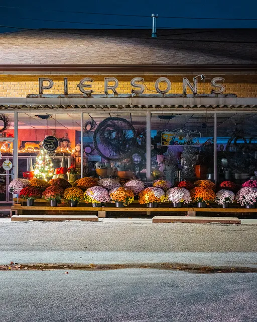 Pierson's Flower Shop & Greenhouses