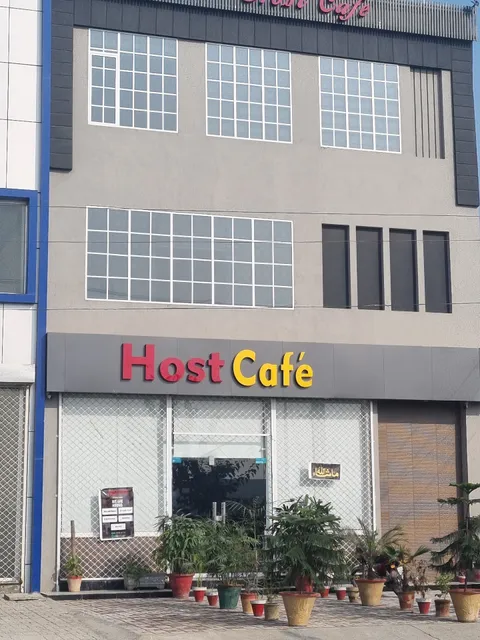 Host Cafe