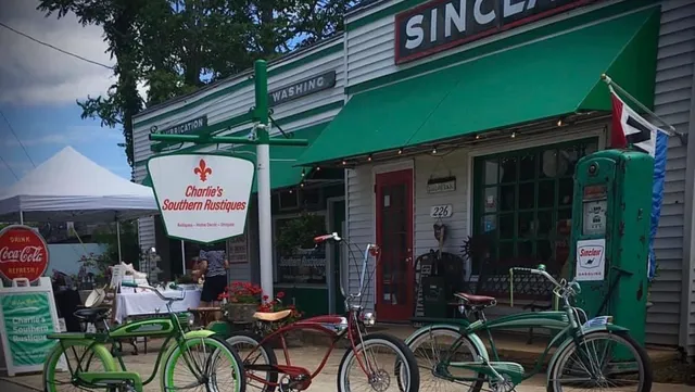 Charlie's Southern Rustiques
