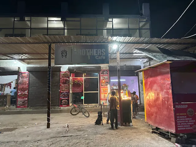 Brother's cafe