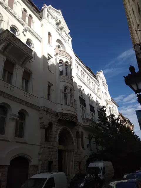 Guest Rest Studio Apartments