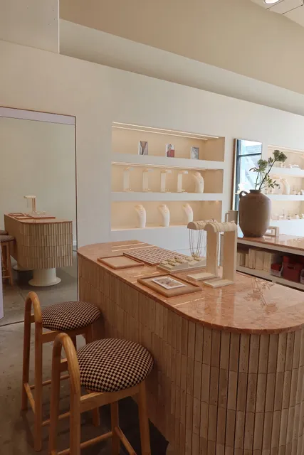 Mod + Jo | Fine Permanent Jewelry | Charm Bar