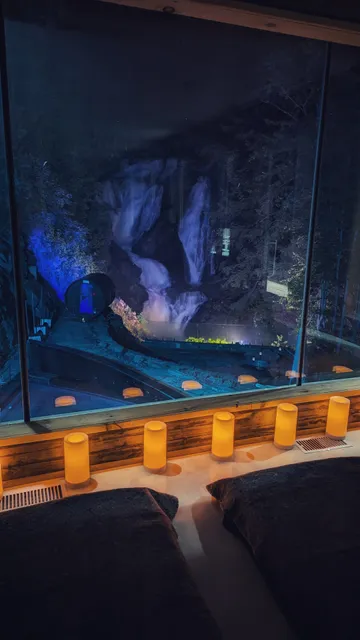 Calumet | Falls - Retreat & Spa