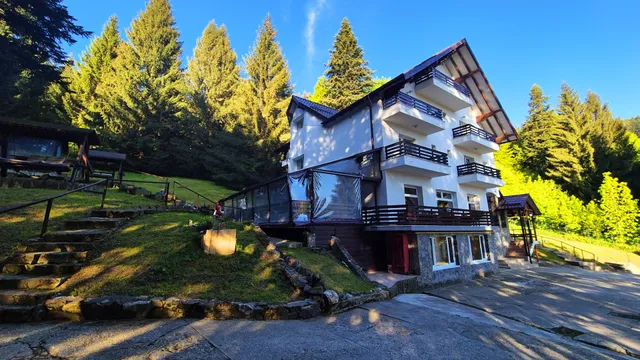 Vila Carina - Paraul Rece